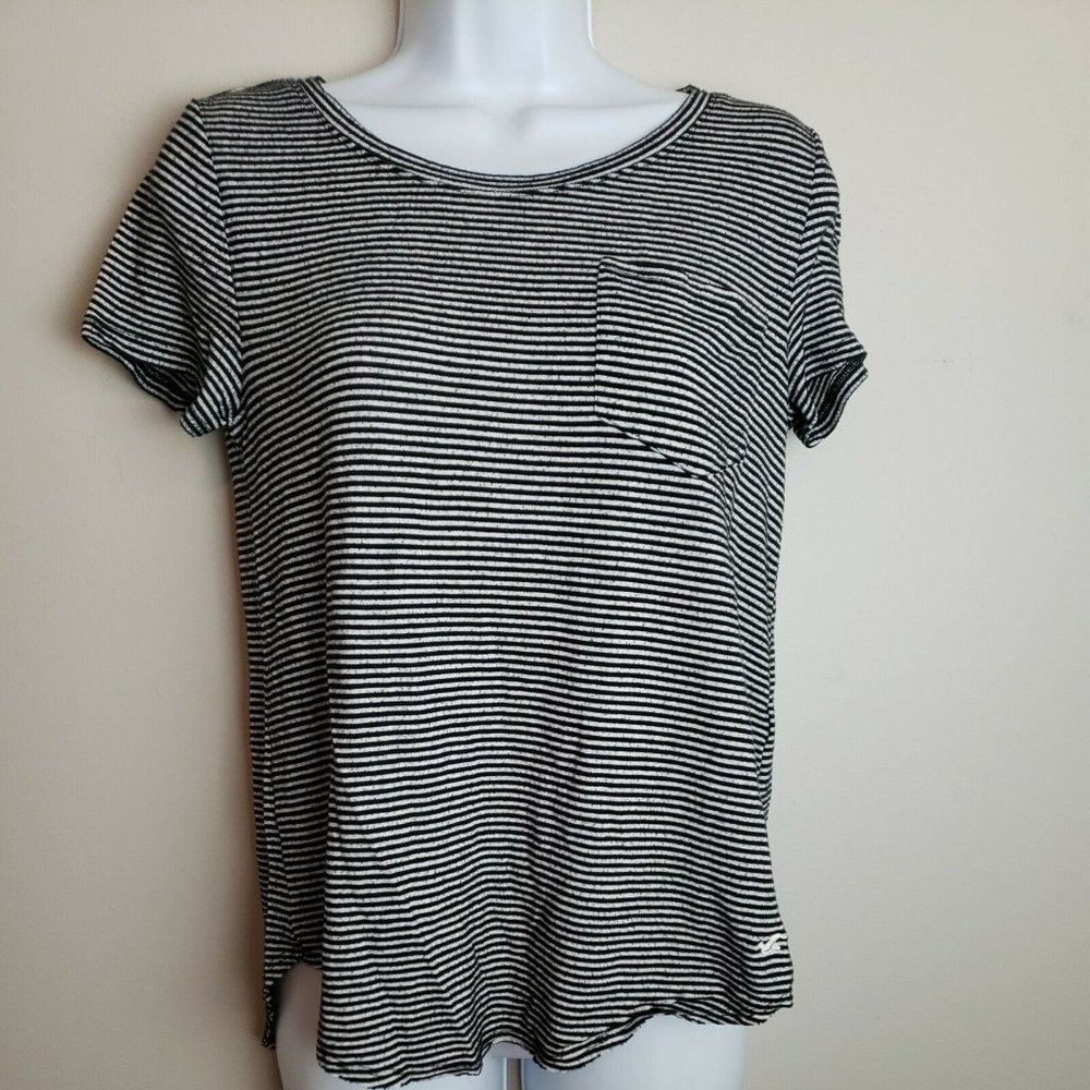 Hollister Womens XS Pullover Shirt Stripped Black/white Short Sleeves